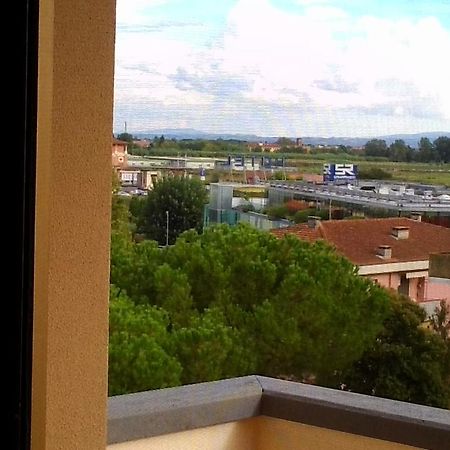 Da Debby Hotel Pisa Bagian luar foto