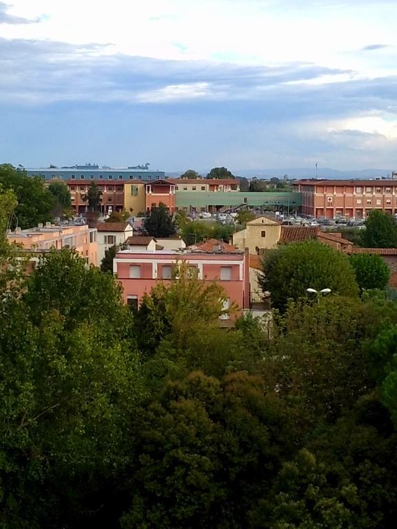 Da Debby Hotel Pisa Bagian luar foto